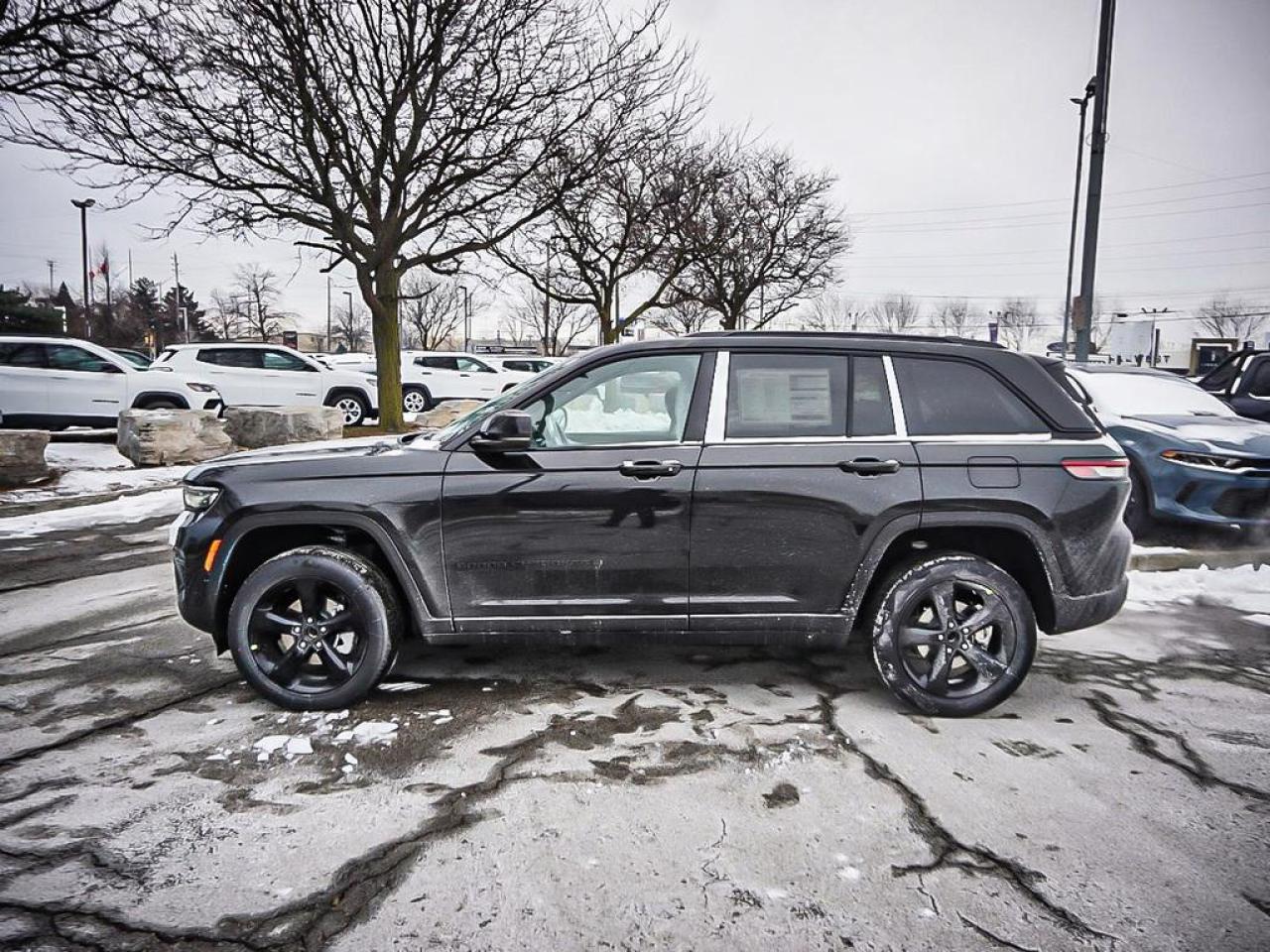 2025 Jeep Grand Cherokee  Photo