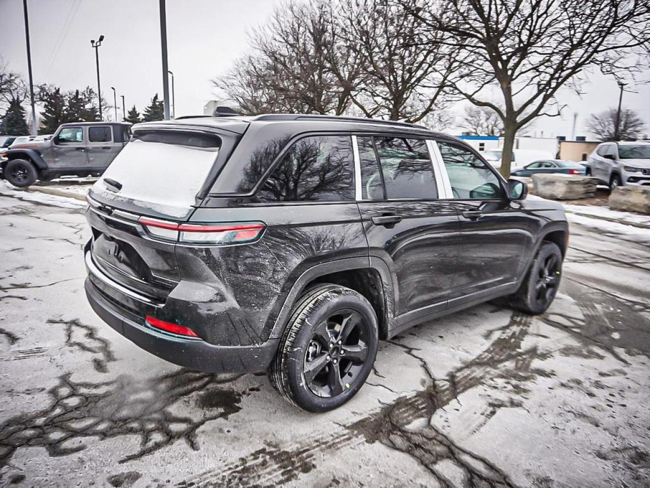 2025 Jeep Grand Cherokee  Photo