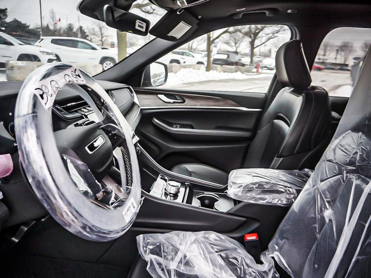 2025 Jeep Grand Cherokee  Photo