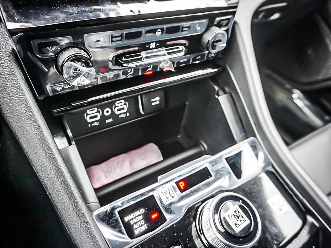 2025 Jeep Grand Cherokee  Photo