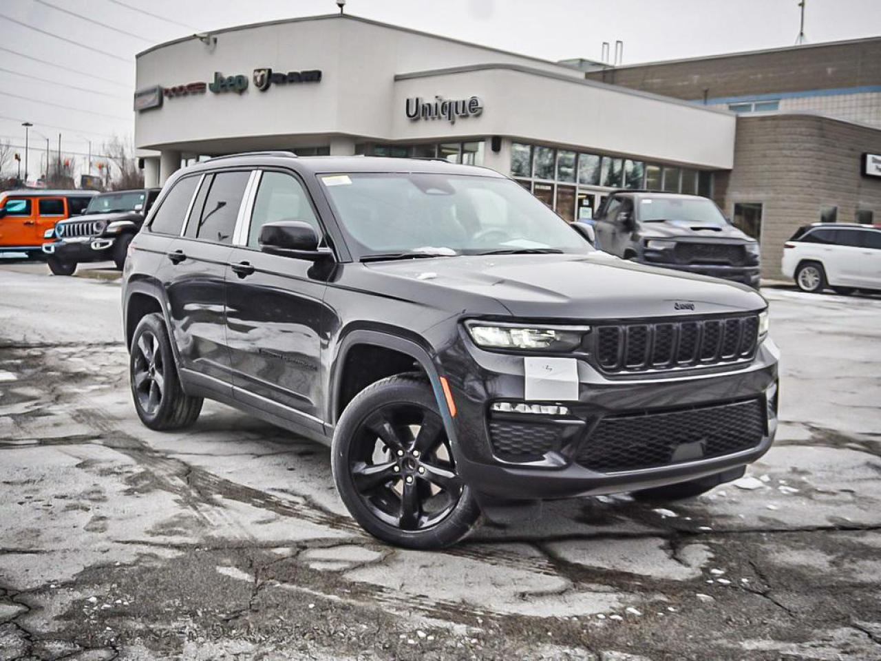 2025 Jeep Grand Cherokee  Photo
