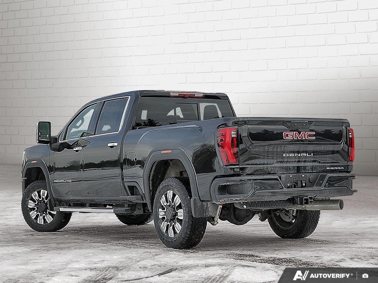 2026 GMC SIERRA 2500HD Crew Cab Standard Box 4-Wheel Drive Denali Photo