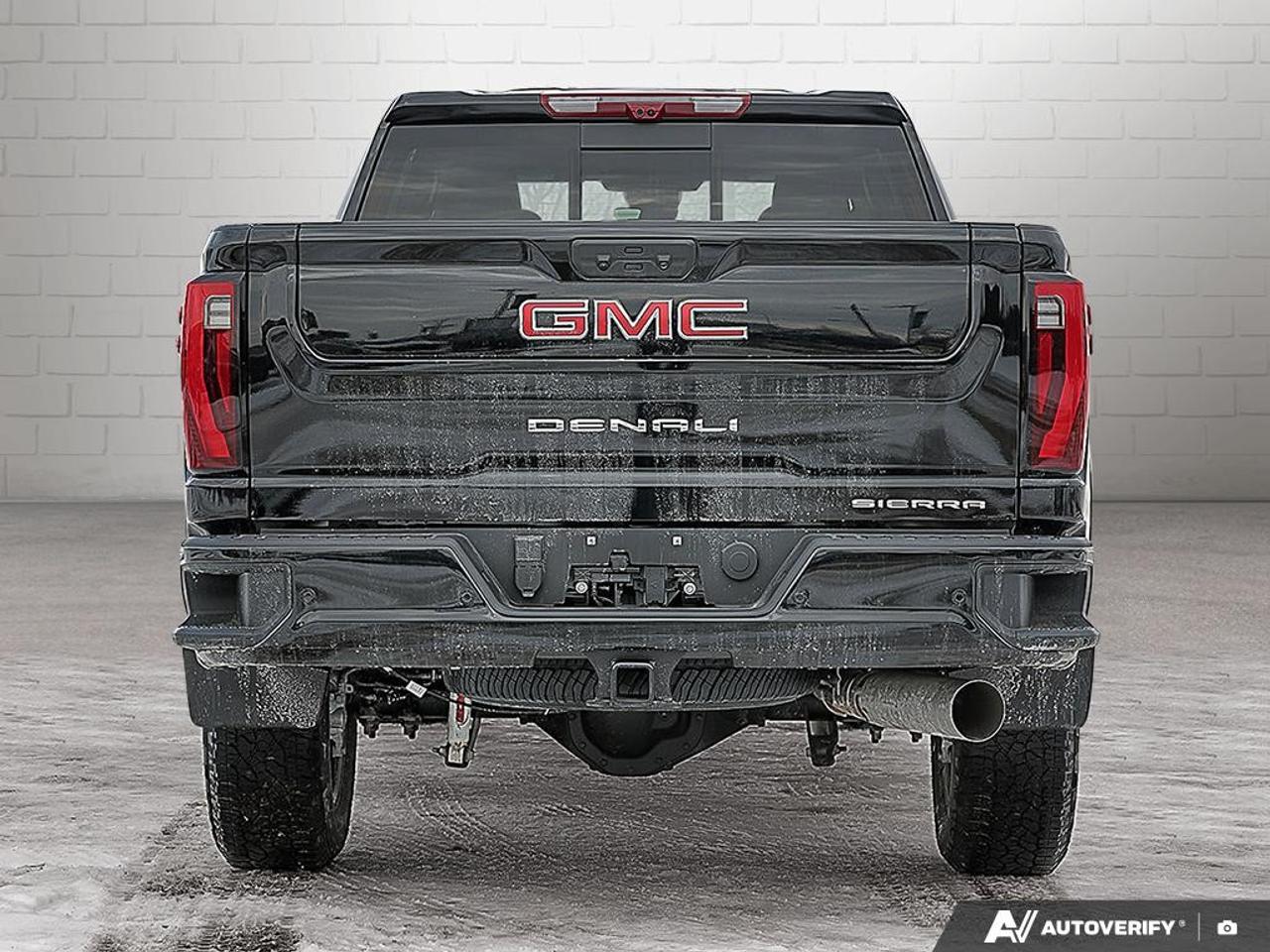 2026 GMC SIERRA 2500HD Crew Cab Standard Box 4-Wheel Drive Denali Photo