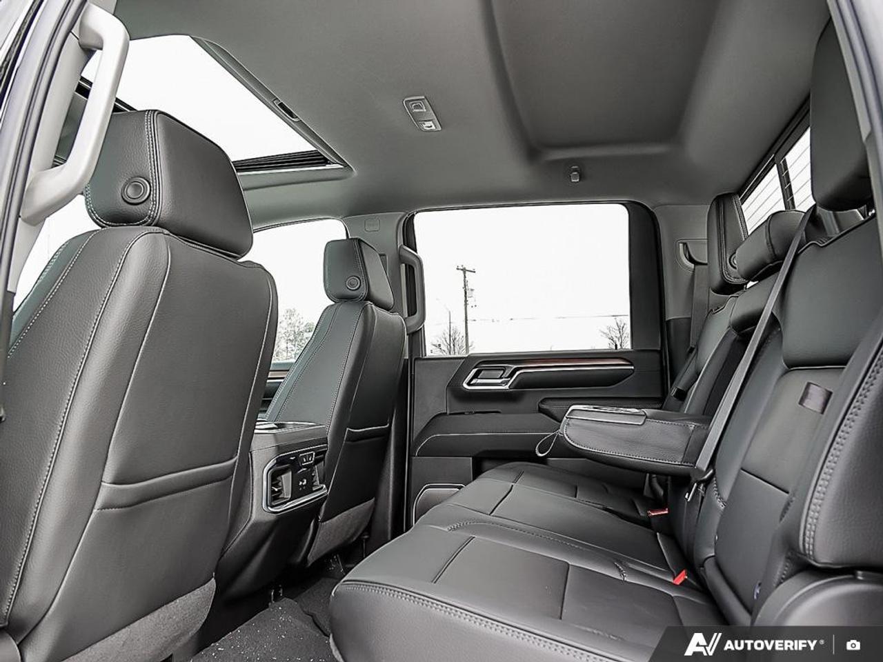 2026 GMC SIERRA 2500HD Crew Cab Standard Box 4-Wheel Drive Denali Photo