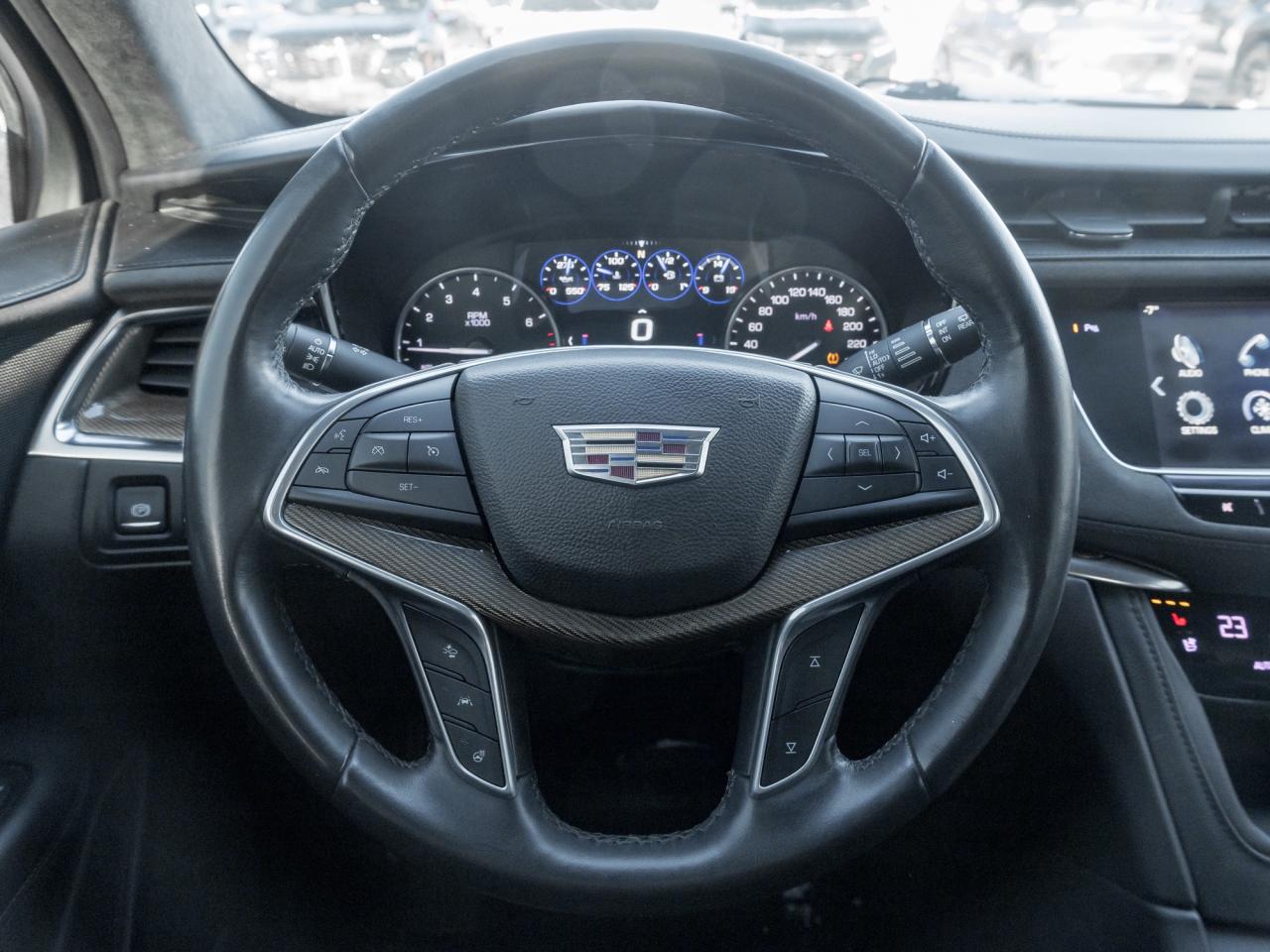 2017 Cadillac XT5 Platinum 4dr All-Wheel Drive Photo