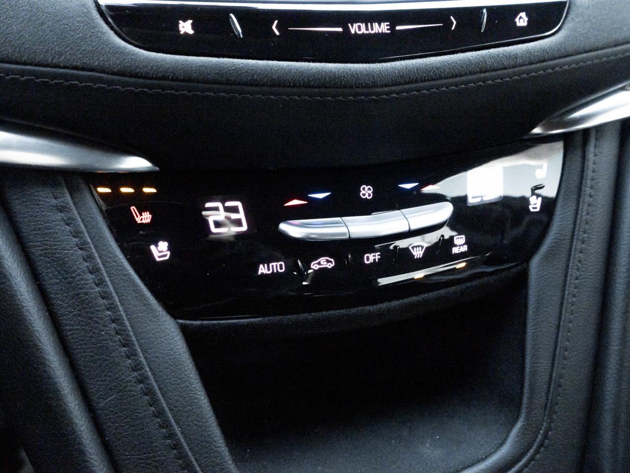 2017 Cadillac XT5 Platinum 4dr All-Wheel Drive Photo