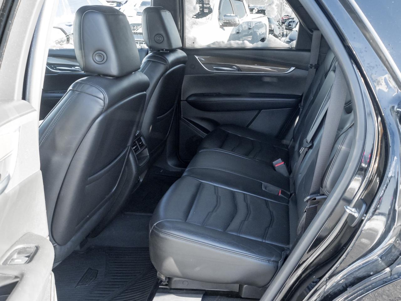 2017 Cadillac XT5 Platinum 4dr All-Wheel Drive Photo