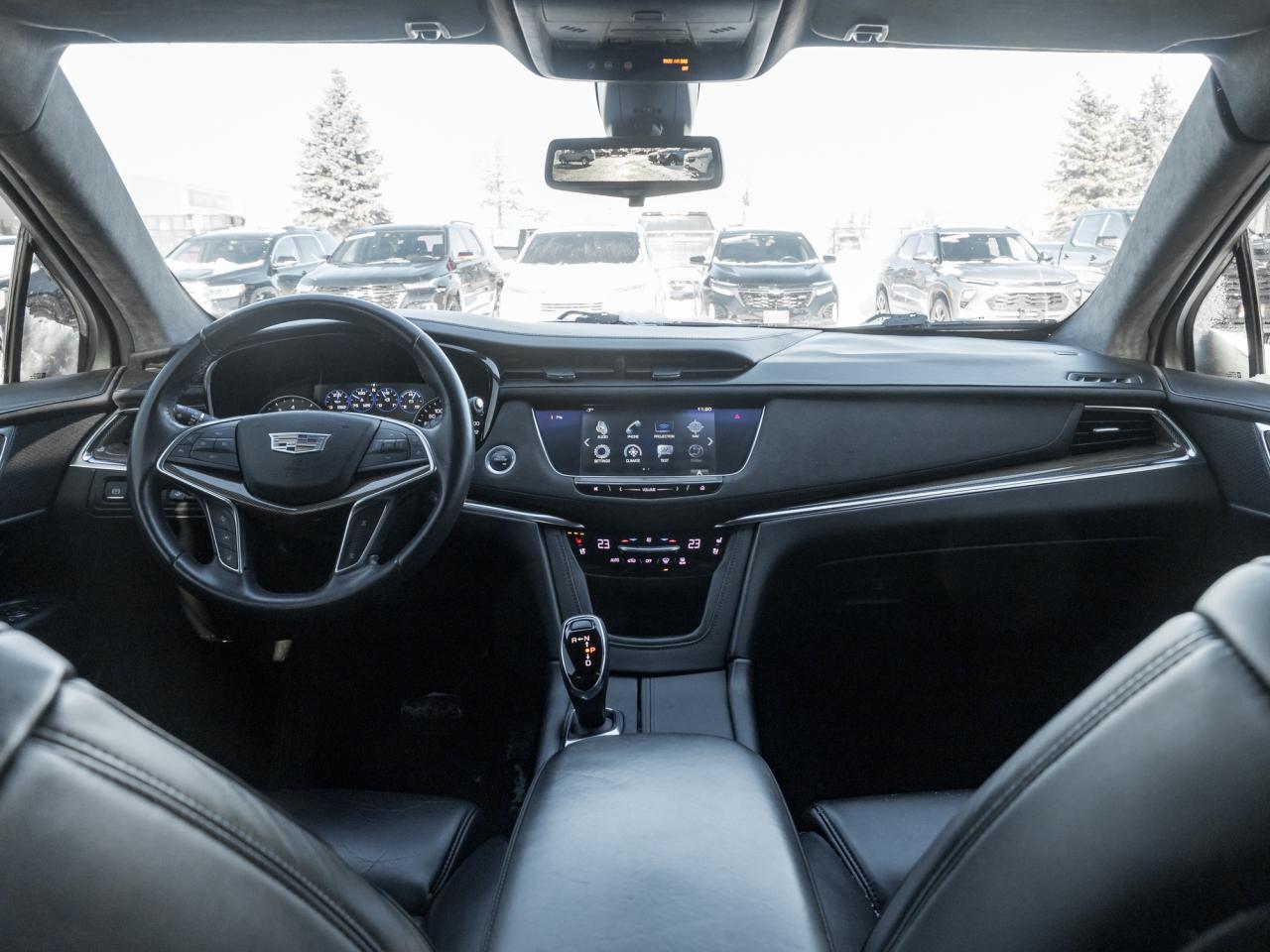 2017 Cadillac XT5 Platinum 4dr All-Wheel Drive Photo