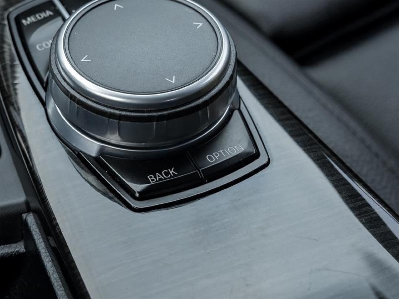 2018 BMW 330 i xDrive 4dr All-Wheel Drive Sedan Photo