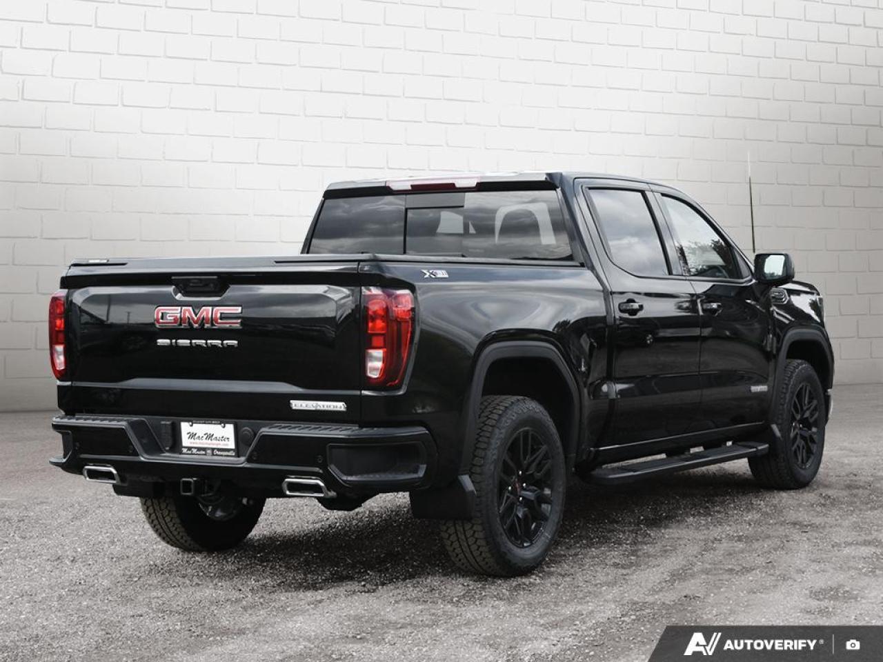 2026 GMC Sierra 1500 Crew Cab Short Box 4-Wheel Drive Elevation Photo4