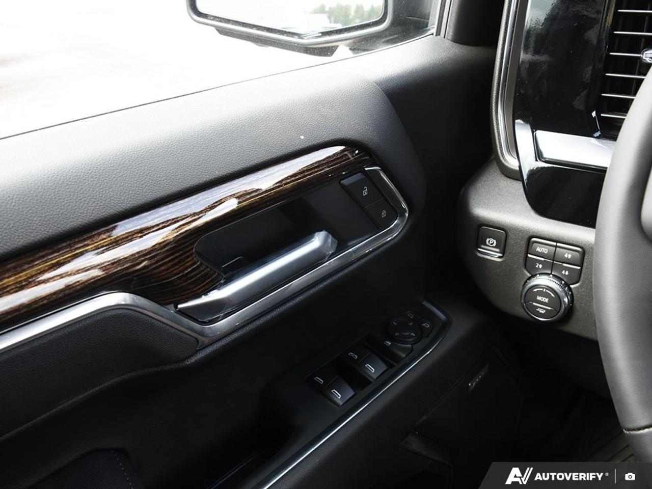 2026 GMC Sierra 1500 Crew Cab Short Box 4-Wheel Drive Elevation Photo