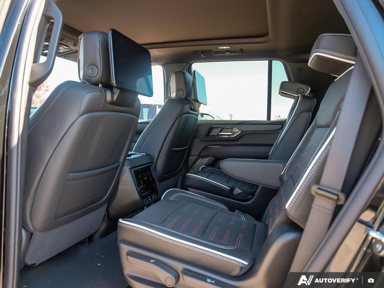 2026 GMC Yukon 4WD 4dr AT4 Ultimate Photo