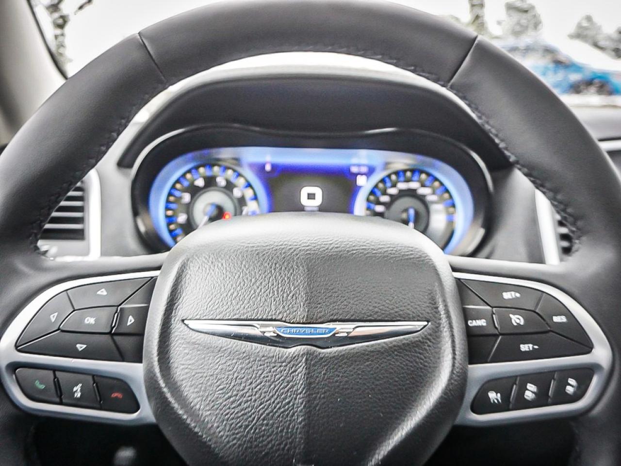 2023 Chrysler 300  Photo