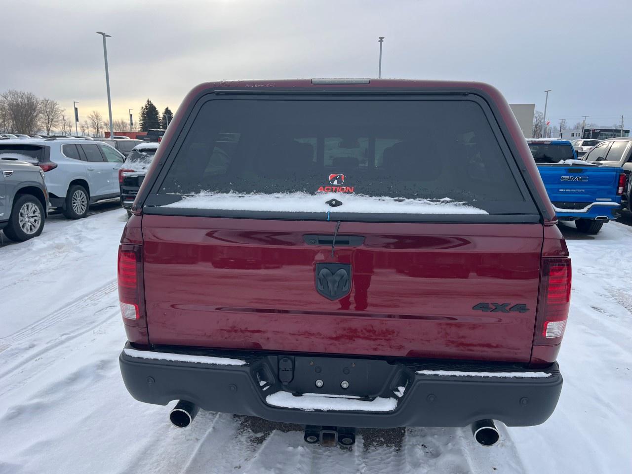 2021 RAM 1500 Classic WARLOCK 4X4 CREW CAB 5'7" BOX Photo