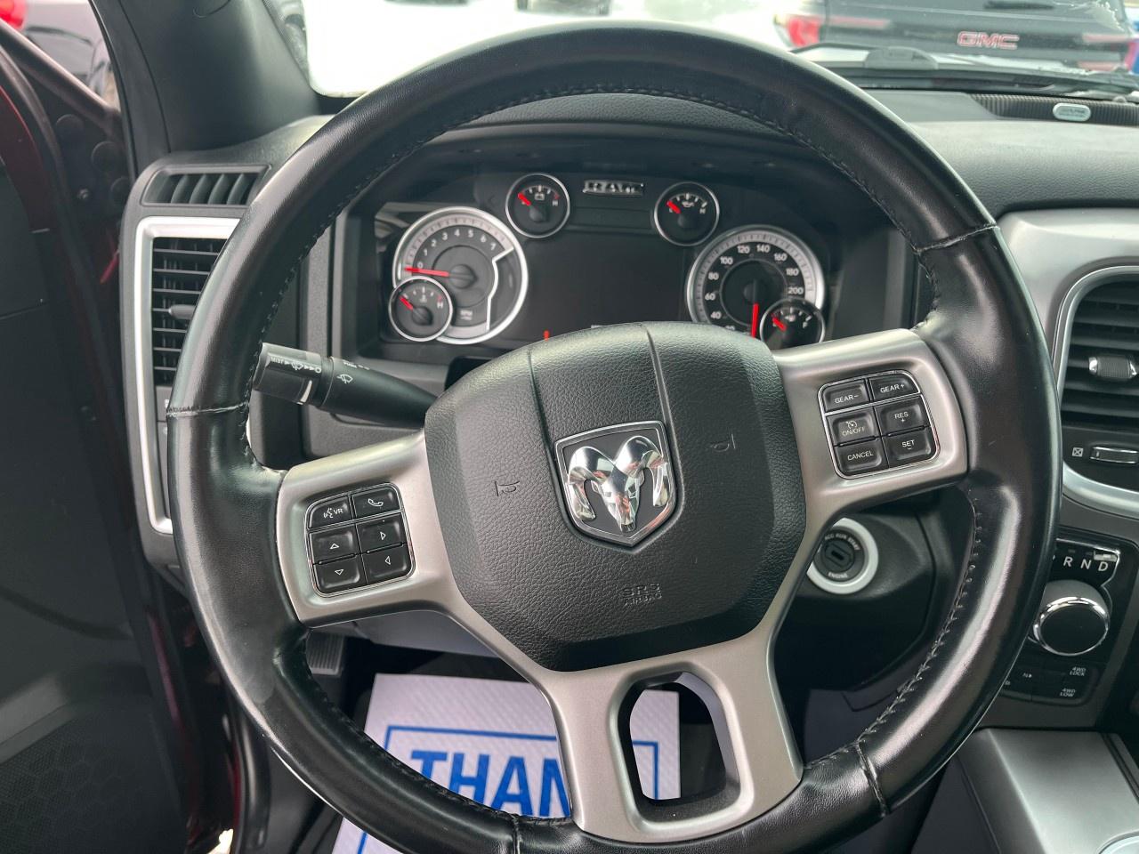 2021 RAM 1500 Classic WARLOCK 4X4 CREW CAB 5'7" BOX Photo