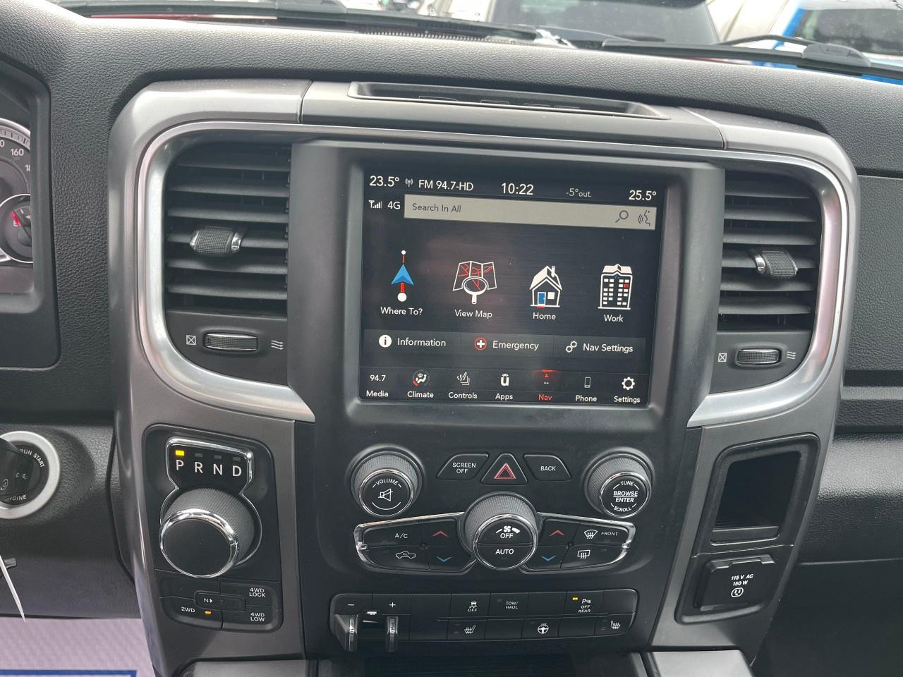 2021 RAM 1500 Classic WARLOCK 4X4 CREW CAB 5'7" BOX Photo