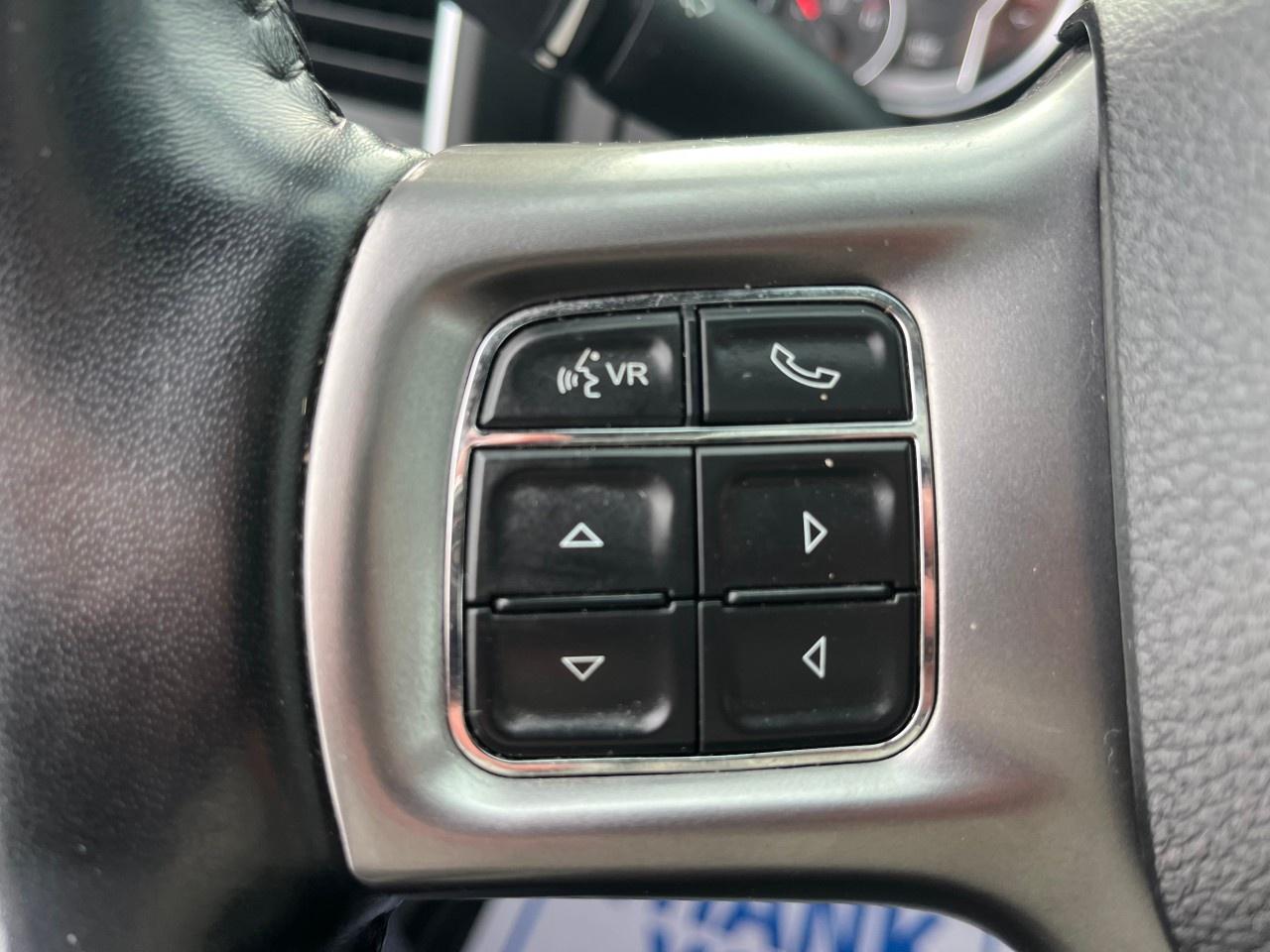 2021 RAM 1500 Classic WARLOCK 4X4 CREW CAB 5'7" BOX Photo