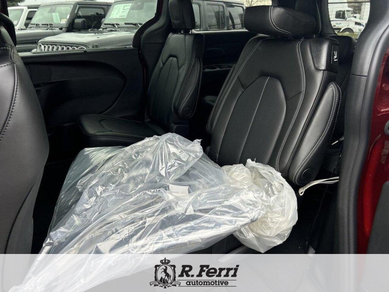 2026 Chrysler Grand Caravan SXT Front-Wheel Drive Passenger Van Photo