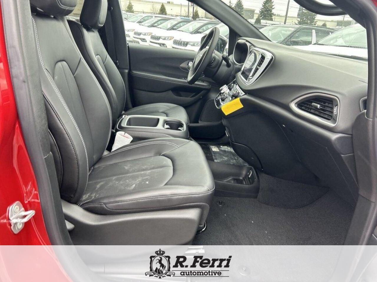 2026 Chrysler Grand Caravan SXT Front-Wheel Drive Passenger Van Photo