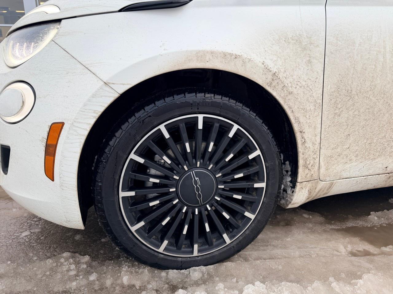 2025 Fiat 500E (RED) Edition FWD Photo