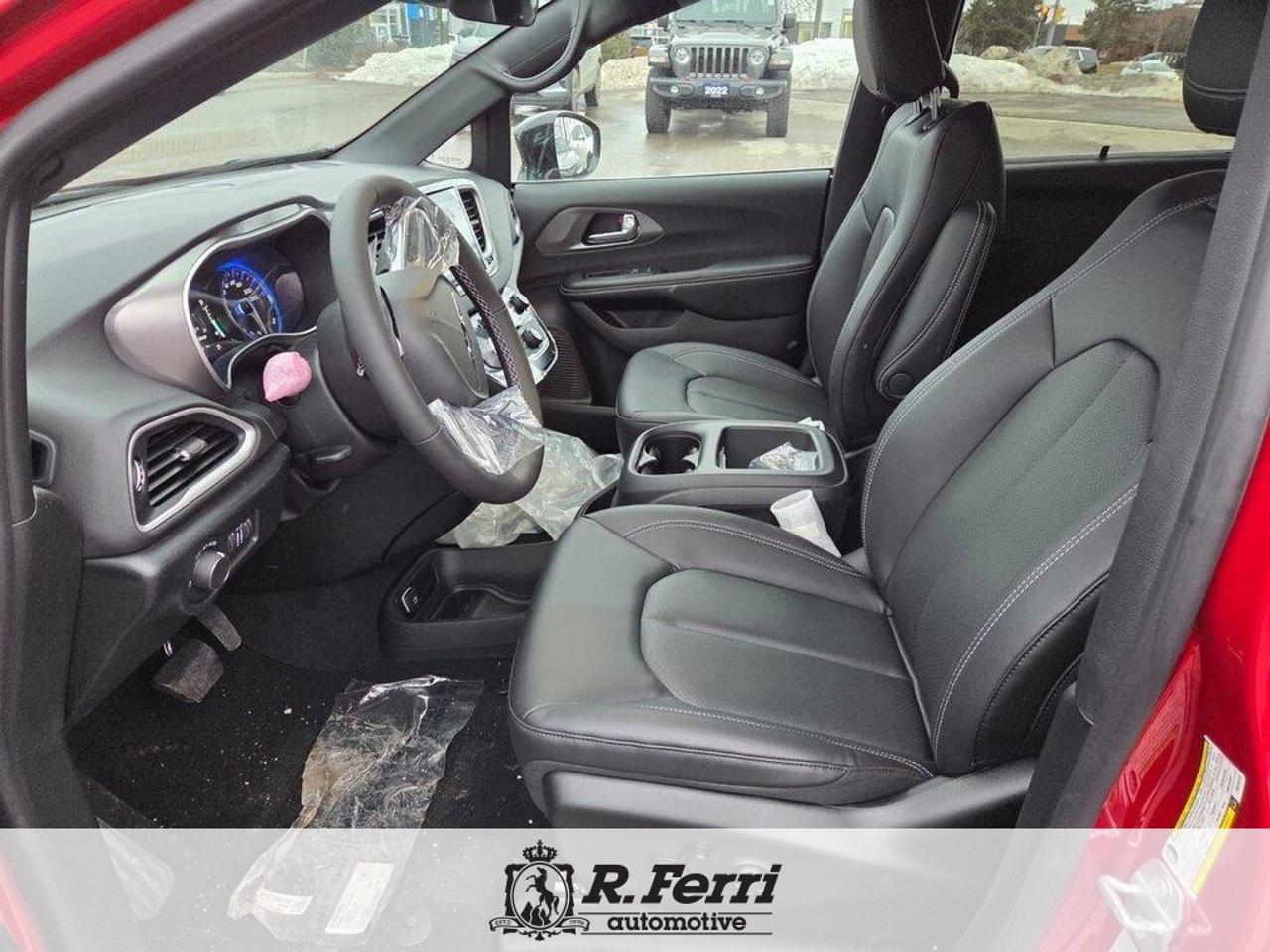 2026 Chrysler Grand Caravan SXT Front-Wheel Drive Passenger Van Photo