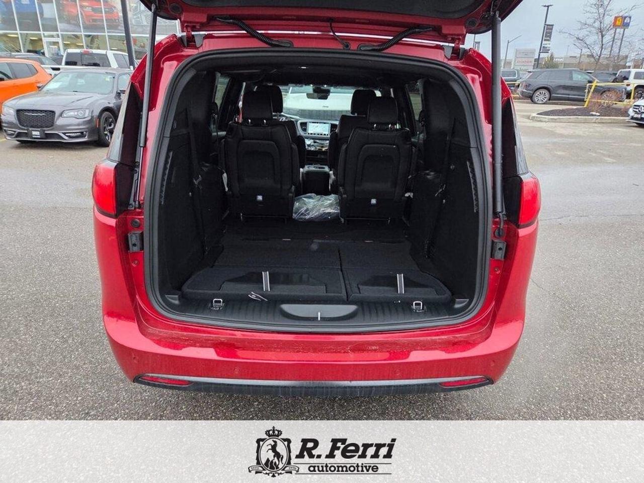 2026 Chrysler Grand Caravan SXT Front-Wheel Drive Passenger Van Photo