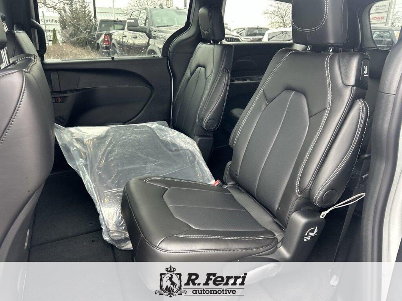 2026 Chrysler Grand Caravan SXT Front-Wheel Drive Passenger Van Photo