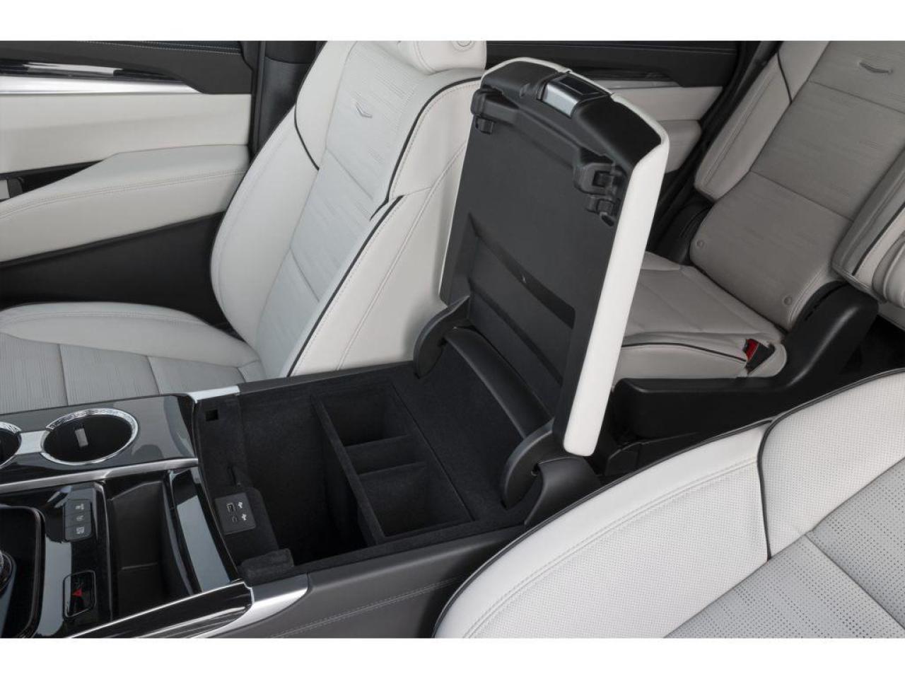 2025 Cadillac Escalade Sport Platinum 4dr 4x4 Photo