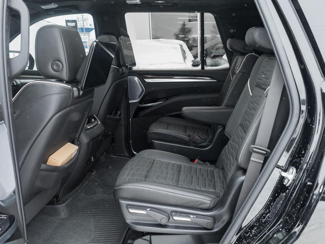 2025 Cadillac Escalade Sport Platinum 4dr 4x4 Photo