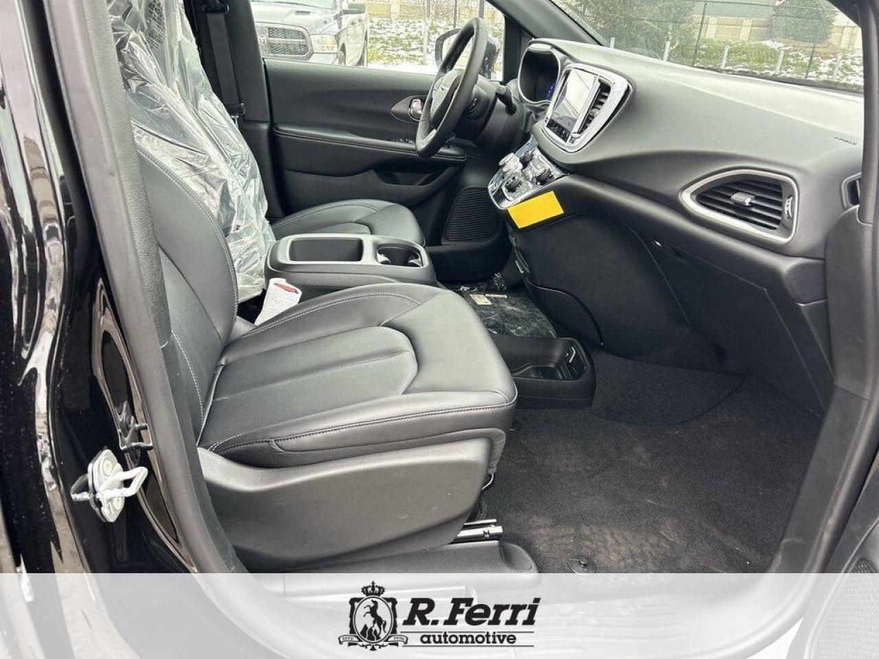 2026 Chrysler Grand Caravan SXT Front-Wheel Drive Passenger Van Photo