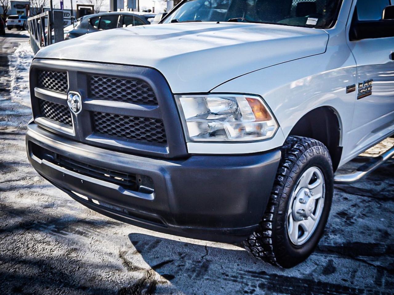 2014 RAM 3500  Photo3