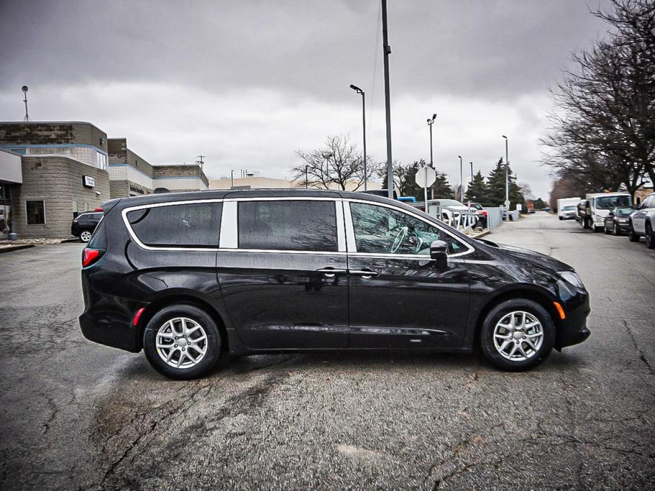 2026 Chrysler Grand Caravan  Photo