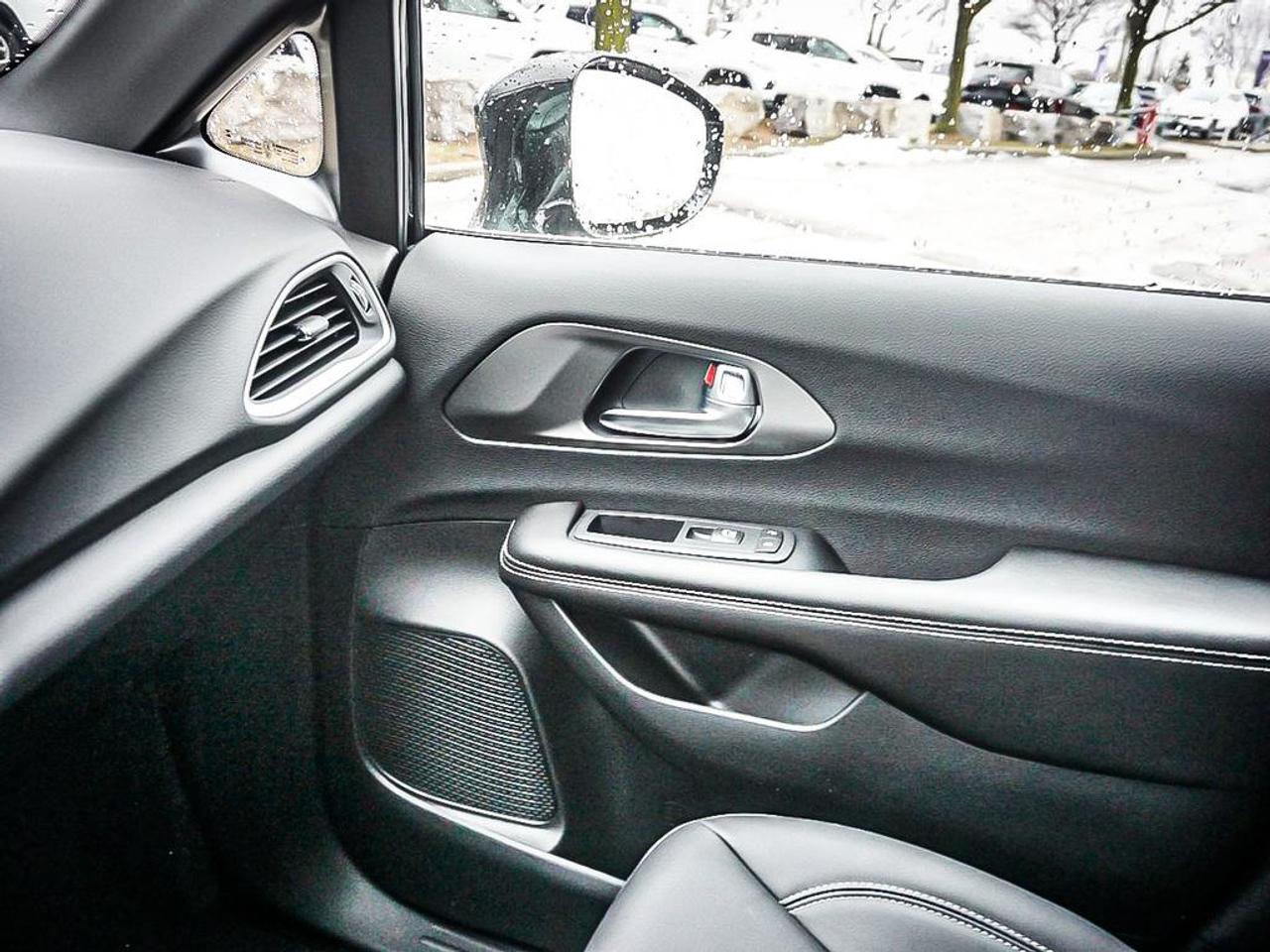 2026 Chrysler Grand Caravan  Photo