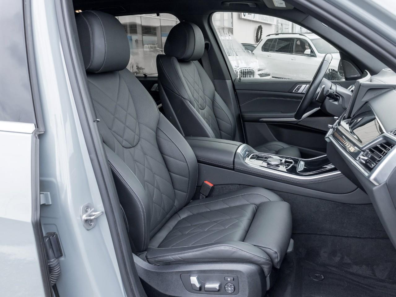 2024 BMW X5 xDrive40i 4dr All-Wheel Drive Sports Activity Vehicle Photo