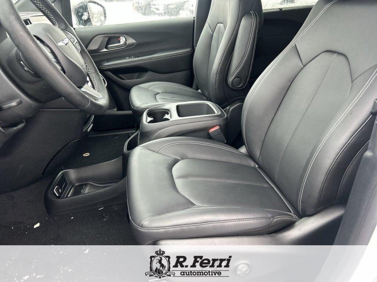 2026 Chrysler Grand Caravan SXT Front-Wheel Drive Passenger Van Photo