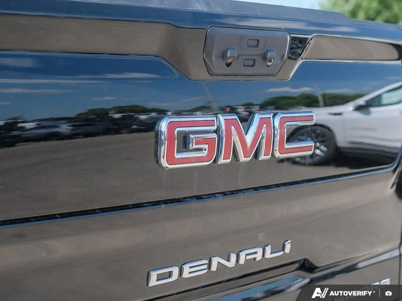 2025 GMC Sierra 1500 Crew Cab Standard Box 4-Wheel Drive Denali Photo