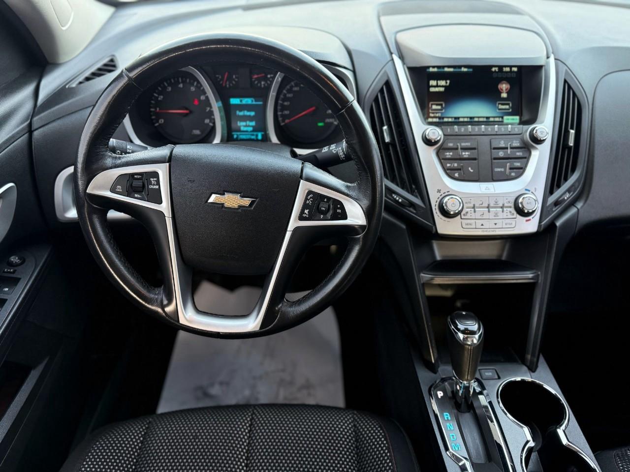 2017 Chevrolet Equinox LT w/1LT Front-Wheel Drive Photo