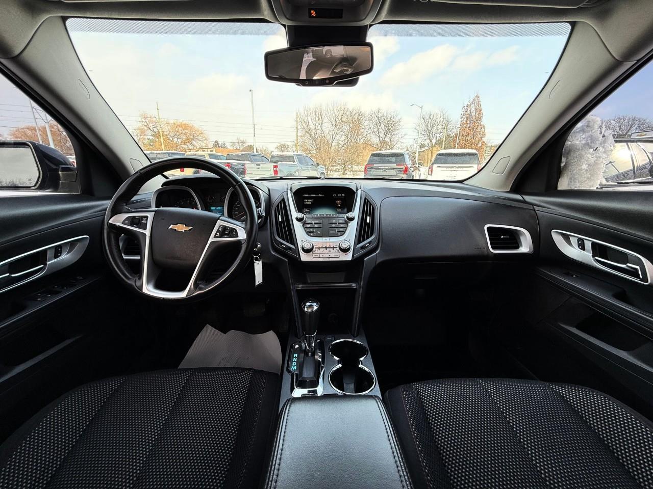 2017 Chevrolet Equinox LT w/1LT Front-Wheel Drive Photo