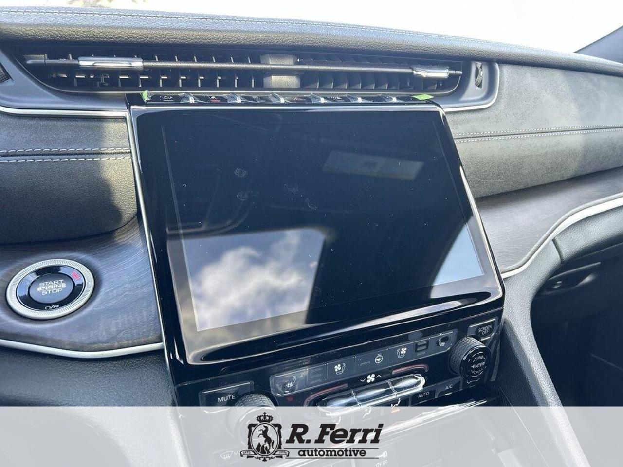 2025 Jeep Grand Cherokee L Limited 4dr 4x4 Photo