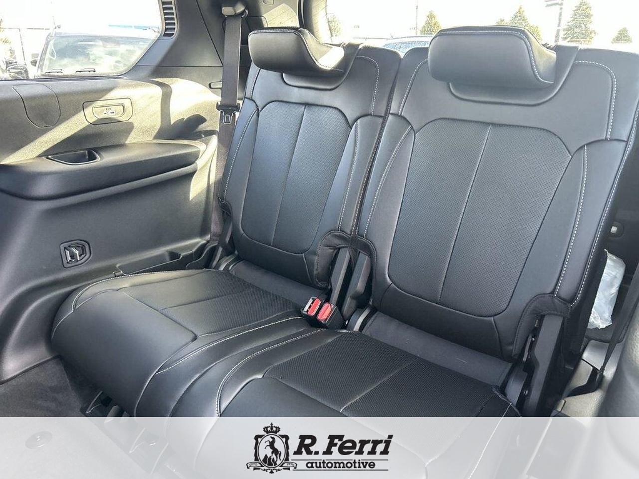 2025 Jeep Grand Cherokee L Limited 4dr 4x4 Photo