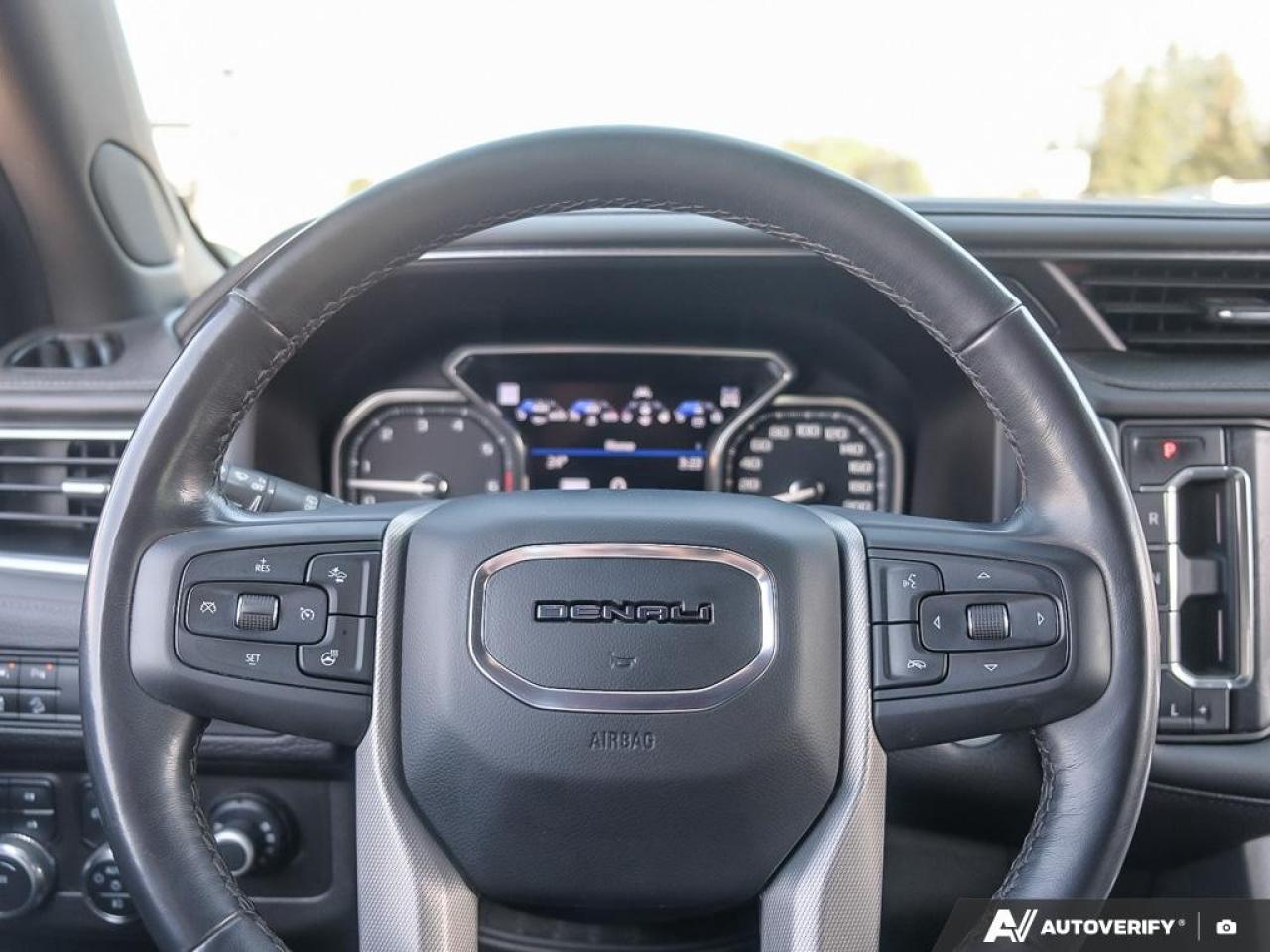 2021 GMC Yukon 4WD 4dr Denali Photo