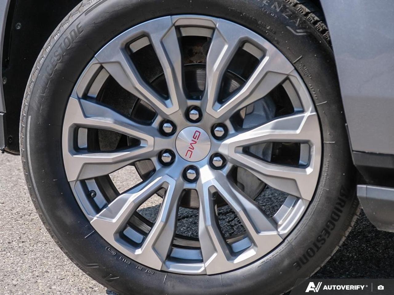 2021 GMC Yukon 4WD 4dr Denali Photo