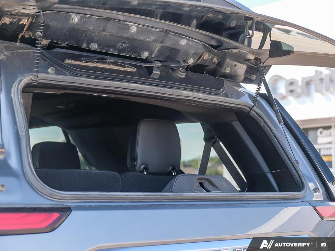 2021 GMC Yukon 4WD 4dr Denali Photo