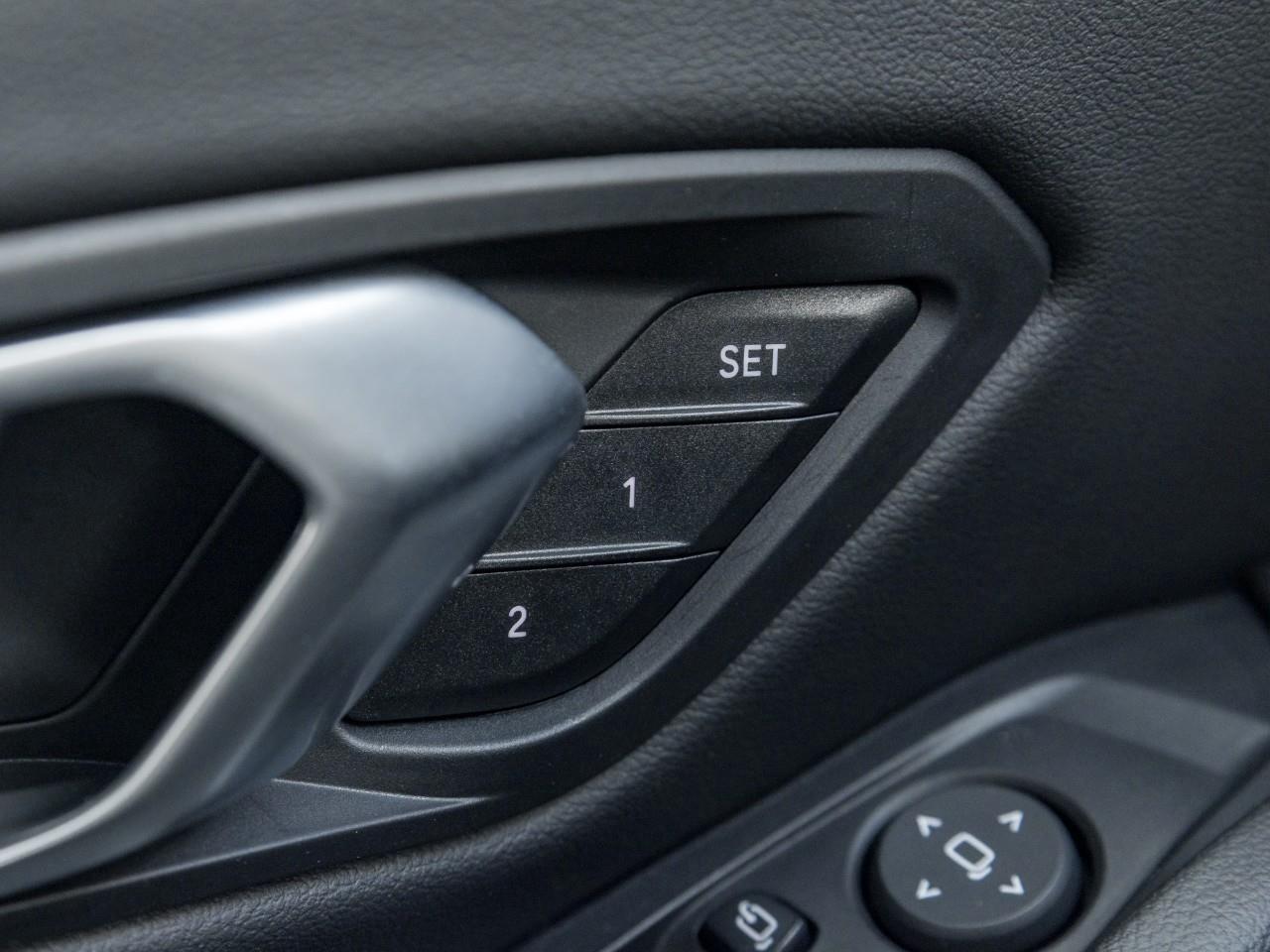 2022 BMW 330 i xDrive 4dr All-Wheel Drive Sedan Photo