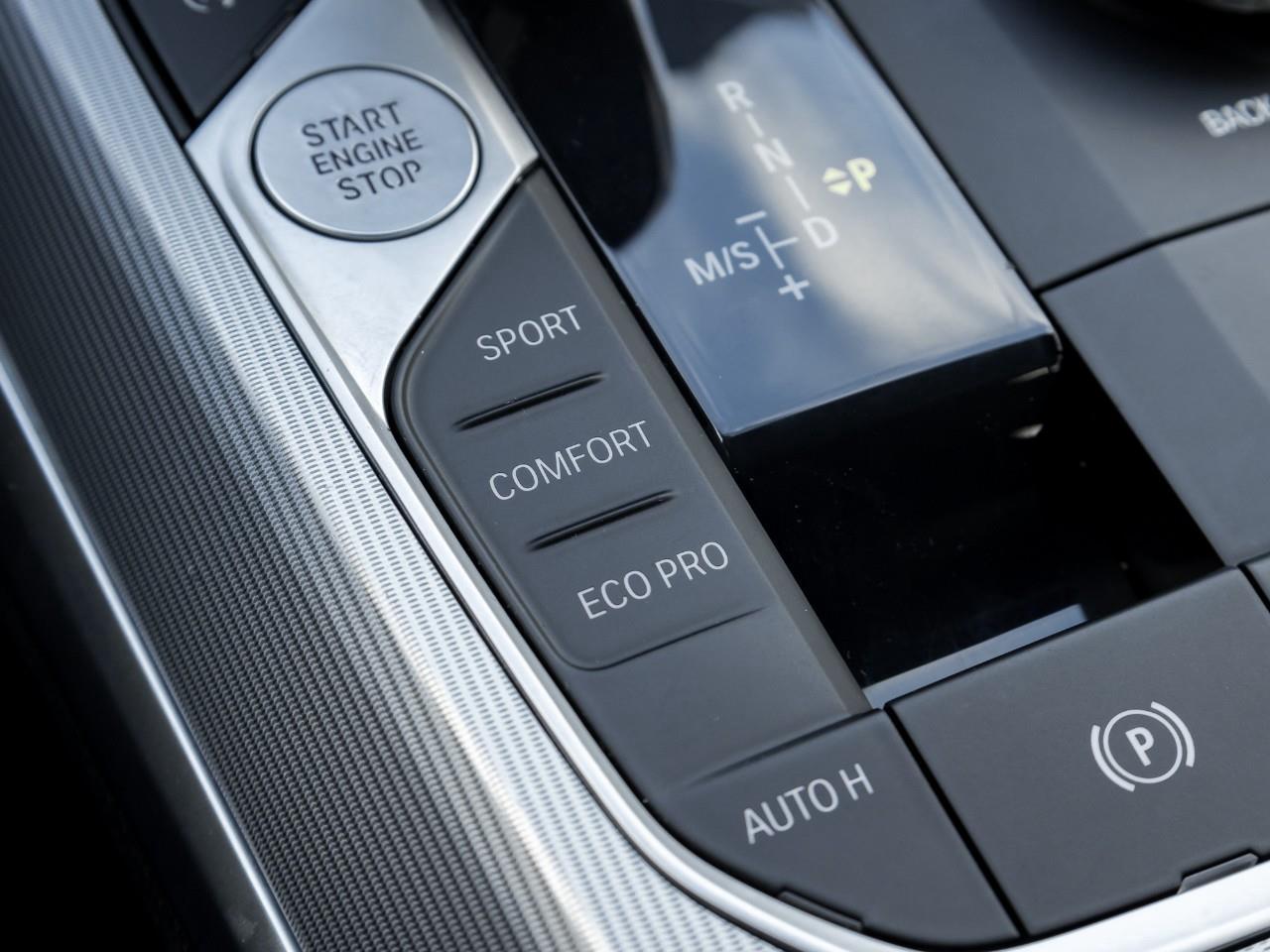 2022 BMW 330 i xDrive 4dr All-Wheel Drive Sedan Photo