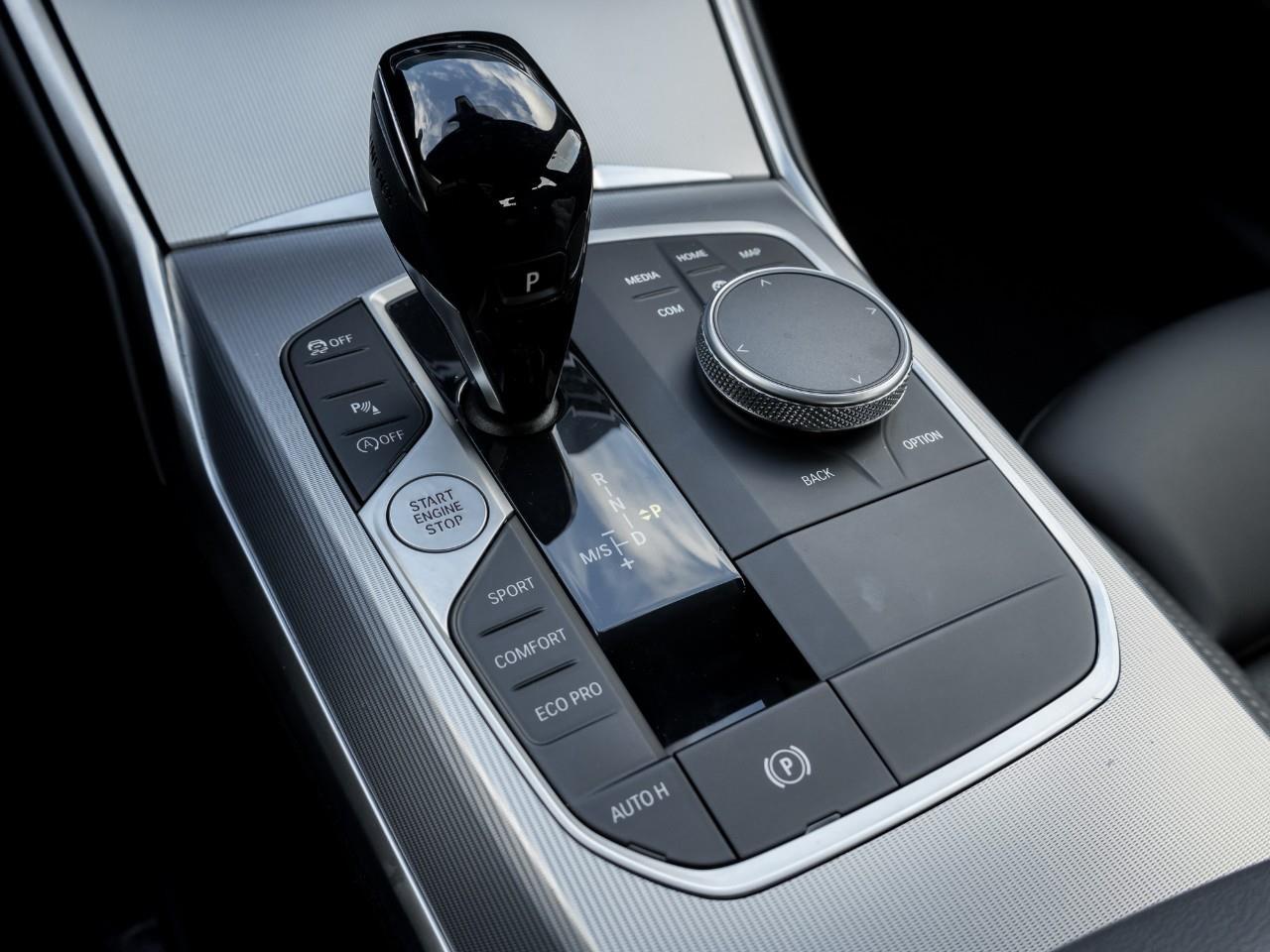 2022 BMW 330 i xDrive 4dr All-Wheel Drive Sedan Photo