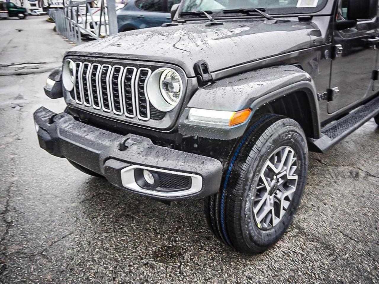 2026 Jeep Wrangler  Photo3