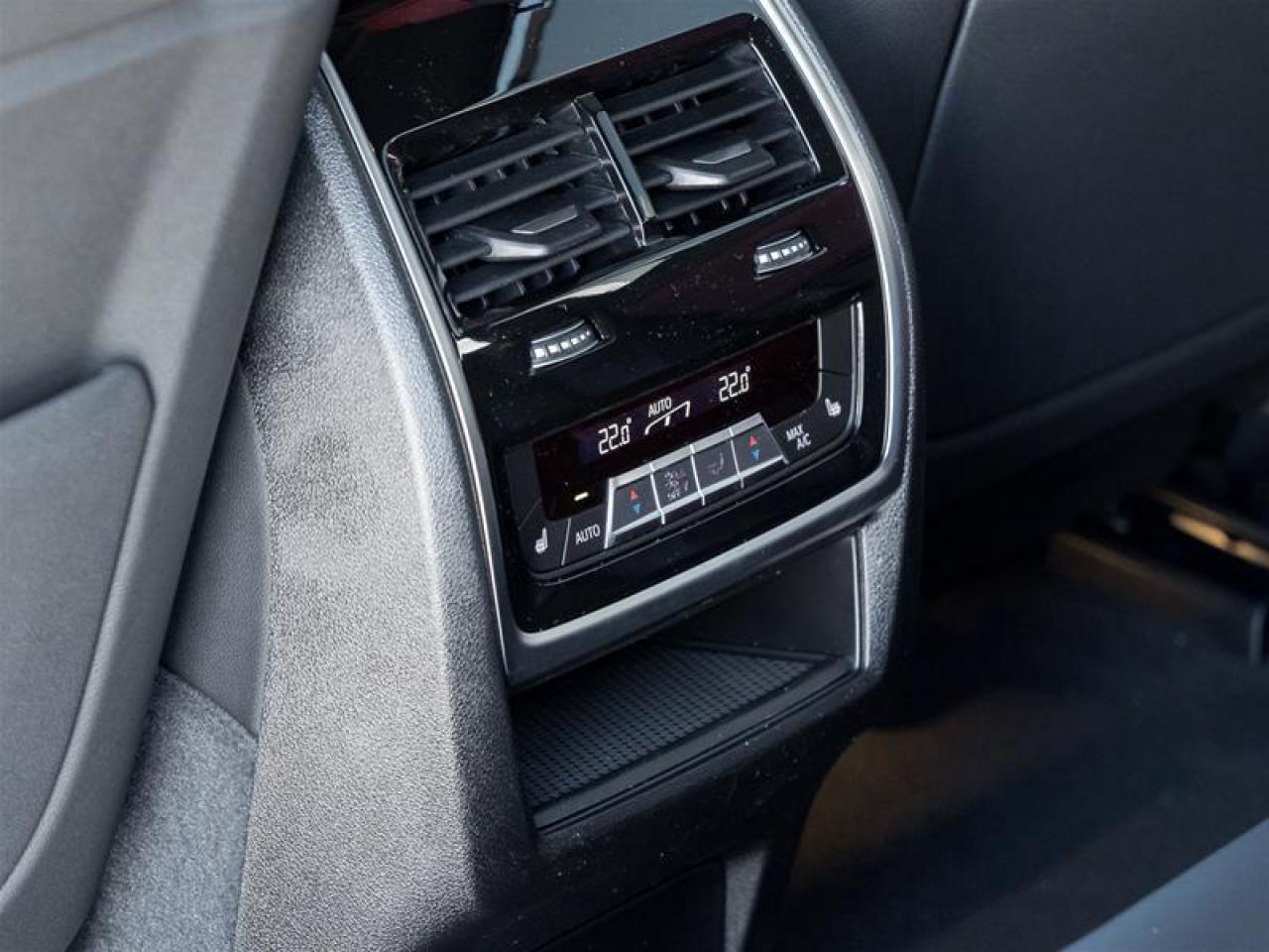 2026 BMW X6 xDrive40i 4dr All-Wheel Drive Sports Activity Coupe Photo