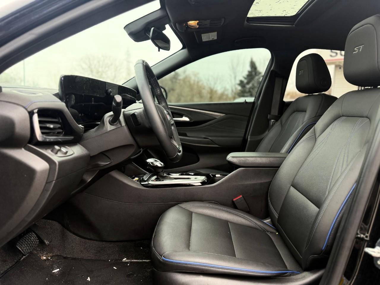 2024 Buick Envista Sport Touring 4dr Front-Wheel Drive Photo