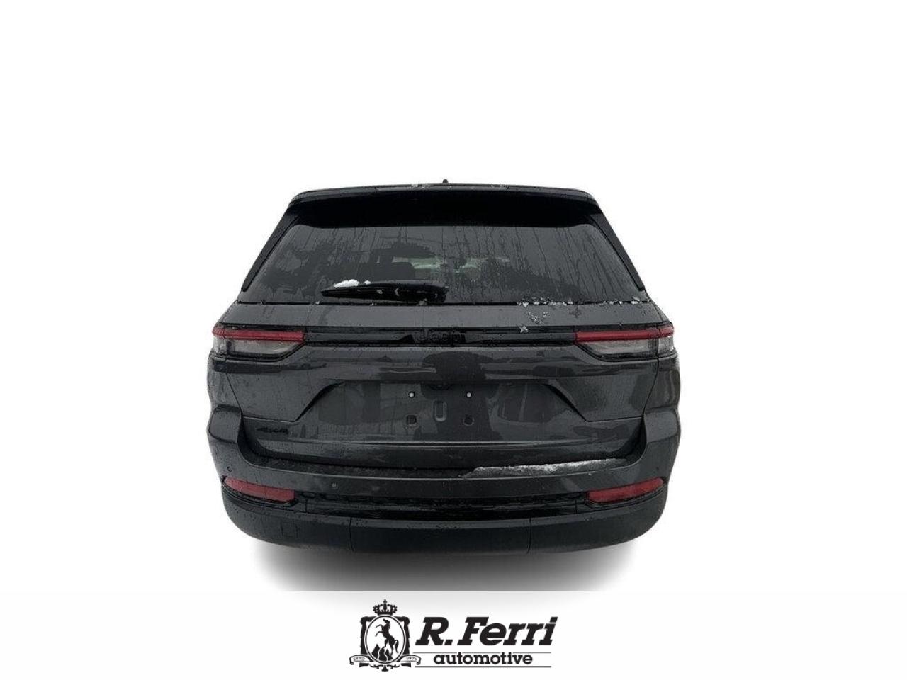 2025 Jeep Grand Cherokee Laredo 4dr 4x4 Photo